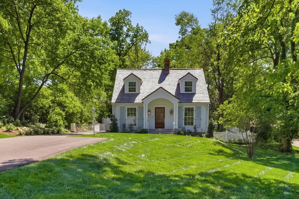 4401 Iroquois Avenue Nashville TN 37205