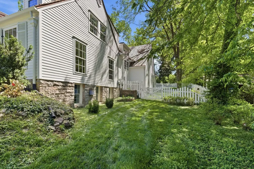 4401 Iroquois Avenue Nashville TN 37205