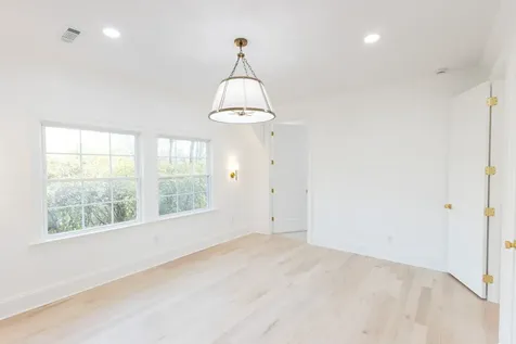 4401 Iroquois Avenue Nashville TN 37205