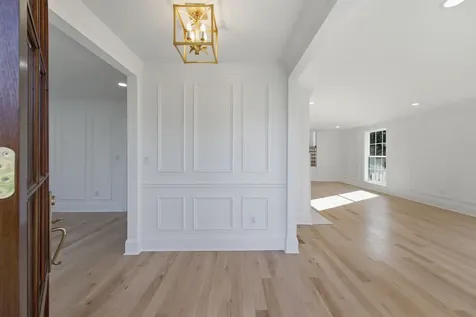 4401 Iroquois Avenue Nashville TN 37205