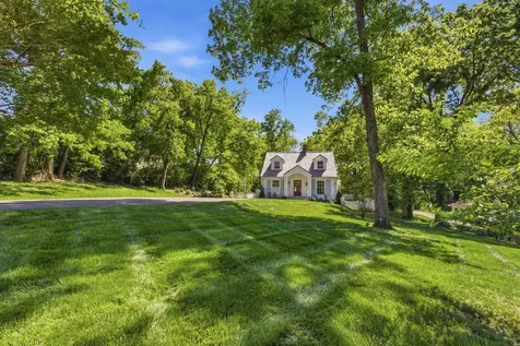 4401 Iroquois Avenue Nashville TN 37205