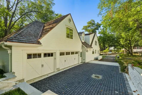 4401 Iroquois Avenue Nashville TN 37205