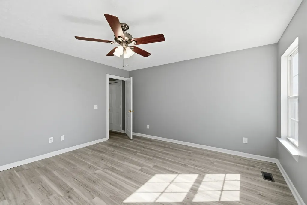 2039 Sterling Street Murfreesboro TN 37127