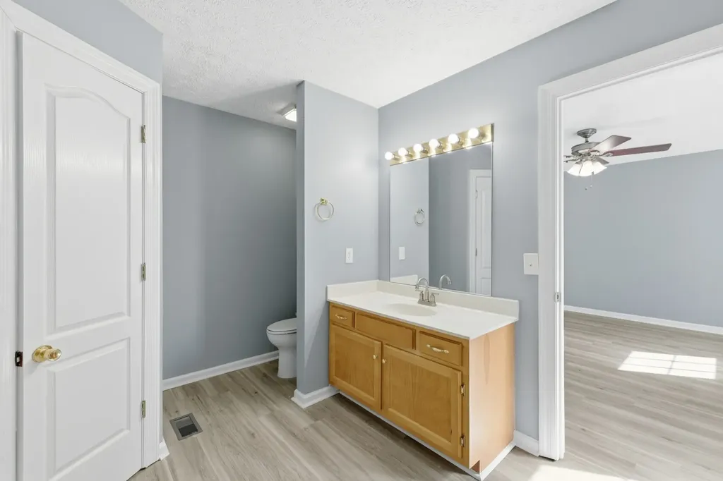 2039 Sterling Street Murfreesboro TN 37127