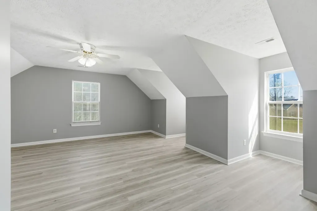 2039 Sterling Street Murfreesboro TN 37127