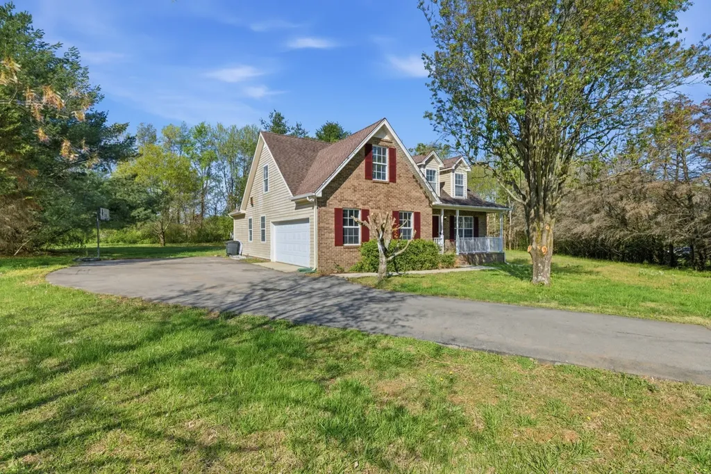 2039 Sterling Street Murfreesboro TN 37127