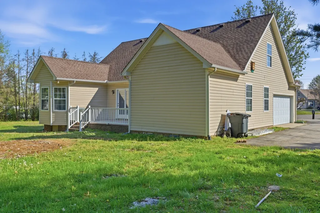 2039 Sterling Street Murfreesboro TN 37127