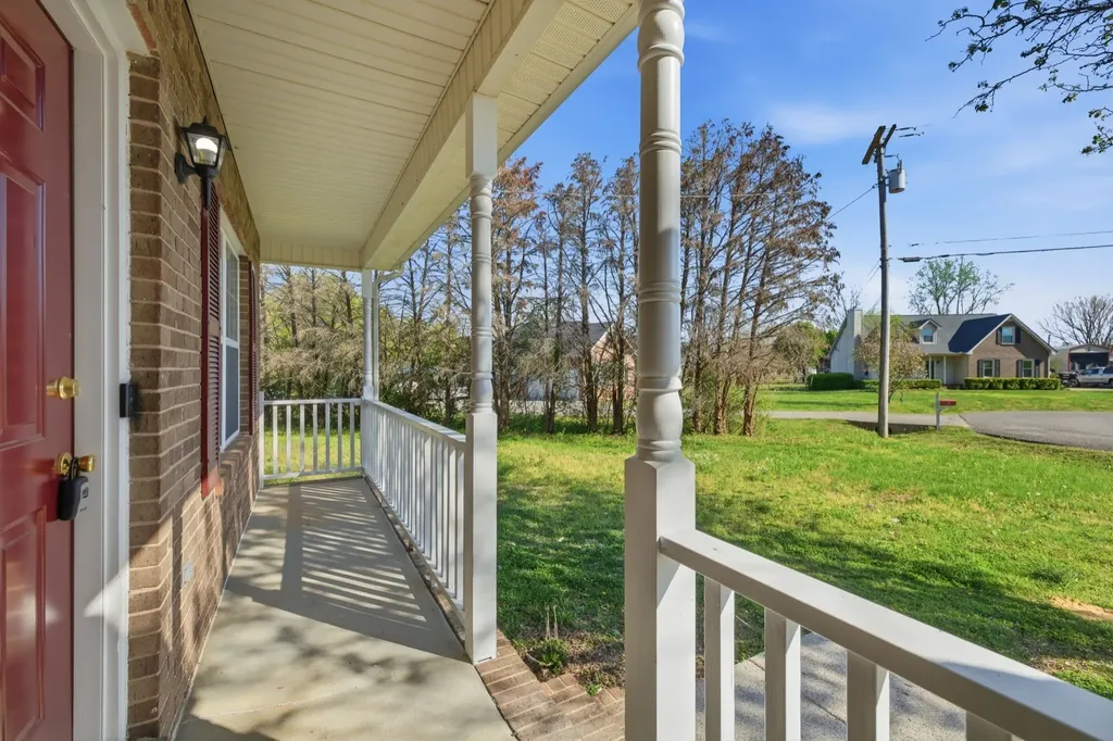 2039 Sterling Street Murfreesboro TN 37127