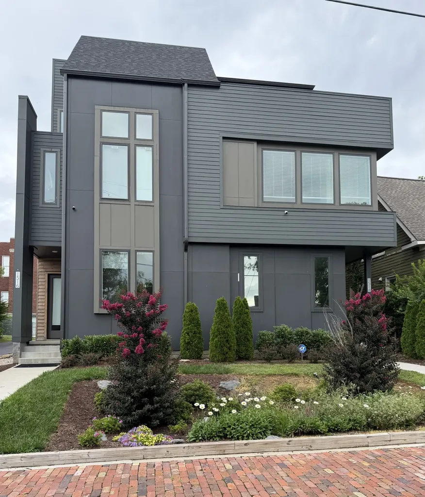 1516 10th Ave, N Nashville TN 37208