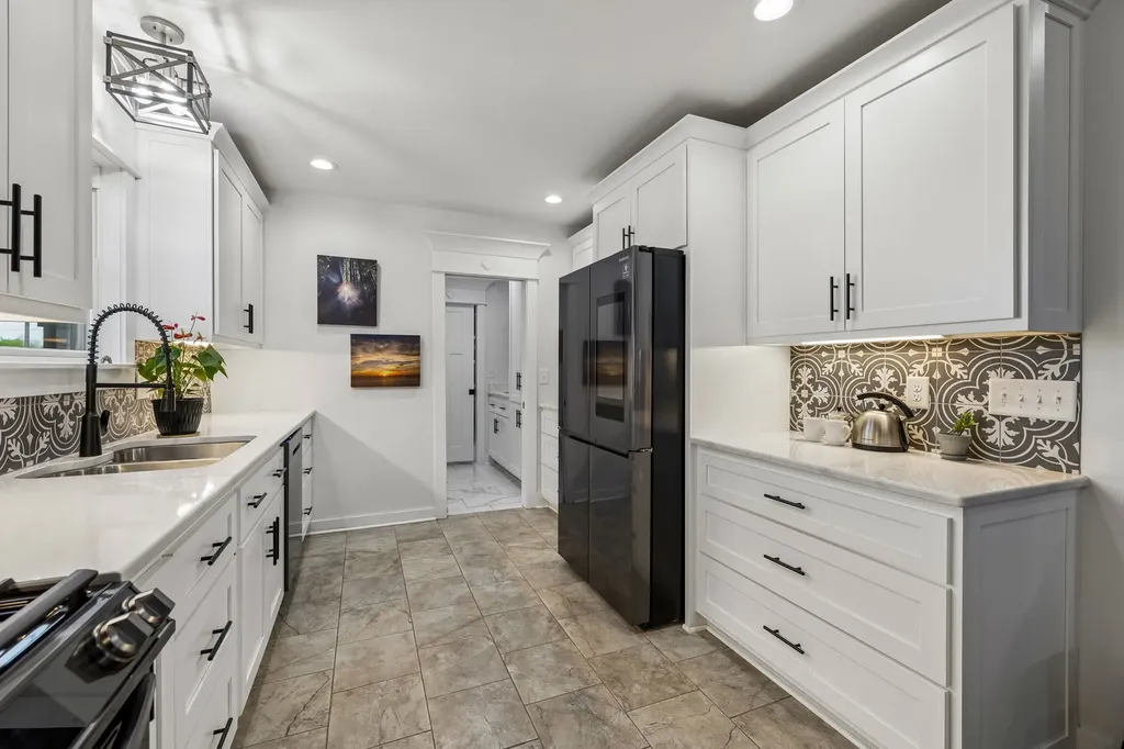 2104 Williamsport Pike Columbia TN 38401