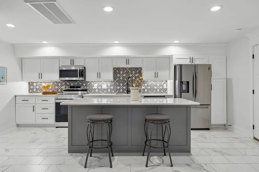 2104 Williamsport Pike Columbia TN 38401