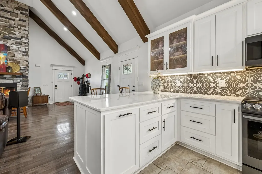2104 Williamsport Pike Columbia TN 38401