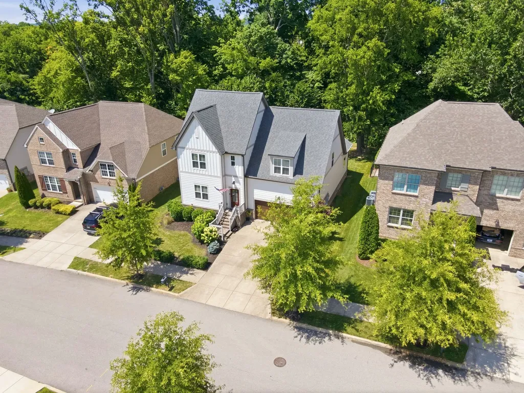 2250 Chaucer Park Lane Thompsons Station TN 37179