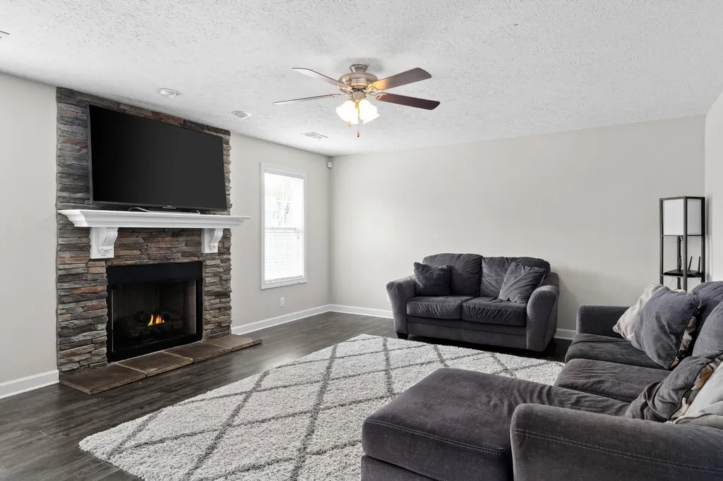 3748 Windhaven Drive Clarksville TN 37040