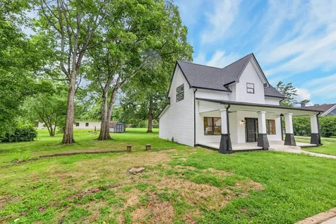 102 Cowan St, W Cowan TN 37318