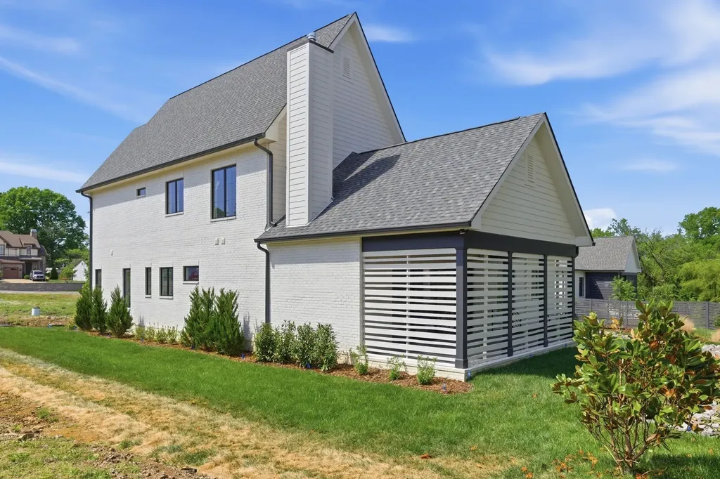 3918 Cross Creek Road Nashville TN 37215