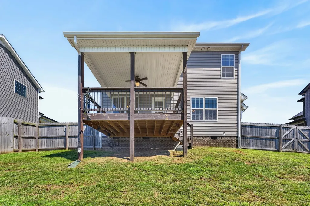 832 Crestone Lane Clarksville TN 37042