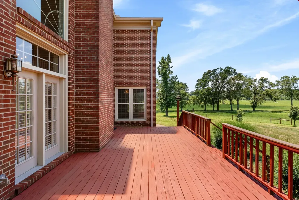 2132 Neelys Bend Road Madison TN 37115