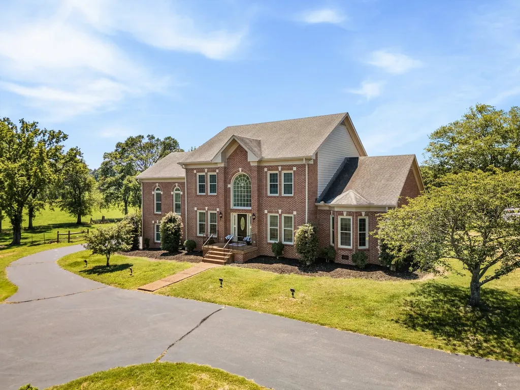 2132 Neelys Bend Road Madison TN 37115