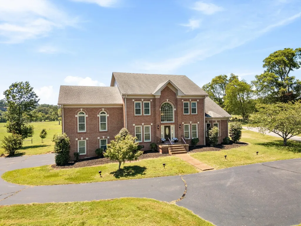 2132 Neelys Bend Road Madison TN 37115