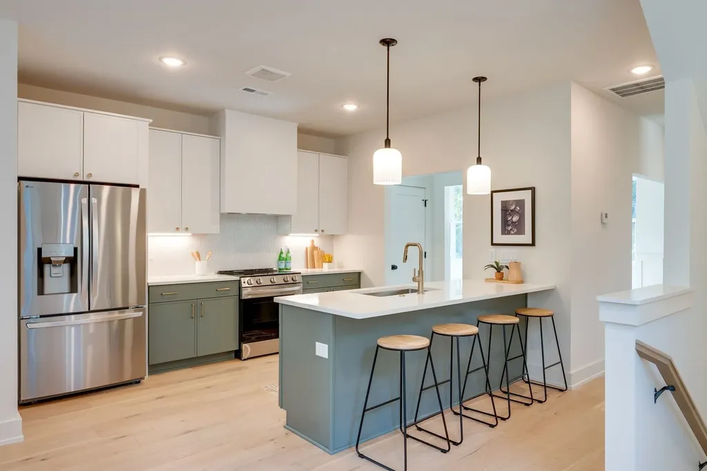 1040 East Trinity Nashville TN 37216