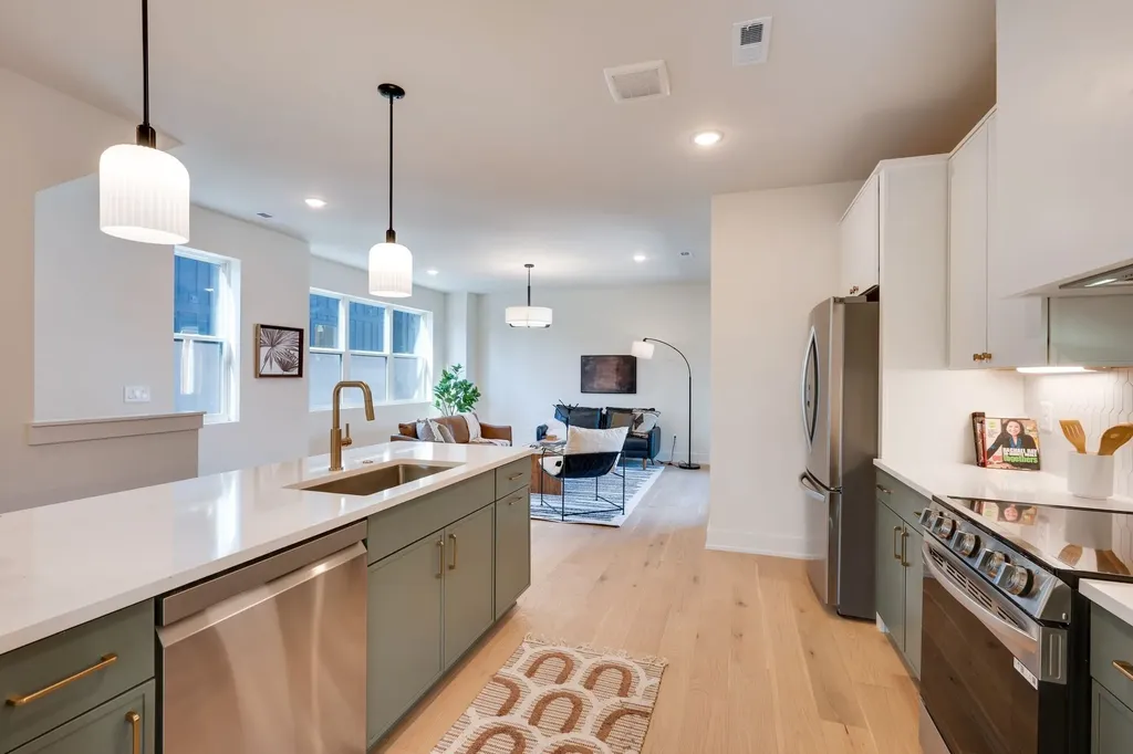 1040 East Trinity Nashville TN 37216