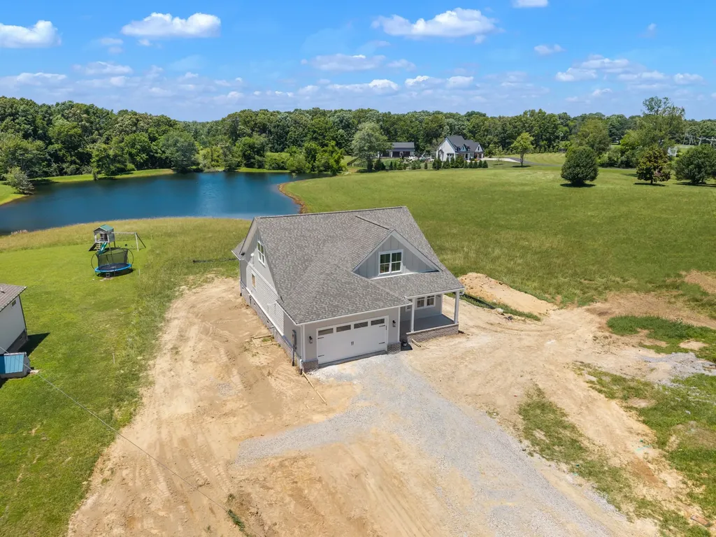 1171 Abiff Road Bon Aqua TN 37025