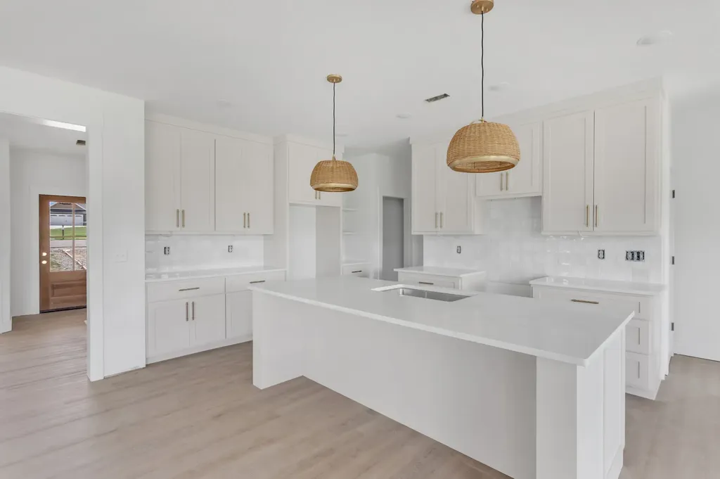 1171 Abiff Road Bon Aqua TN 37025