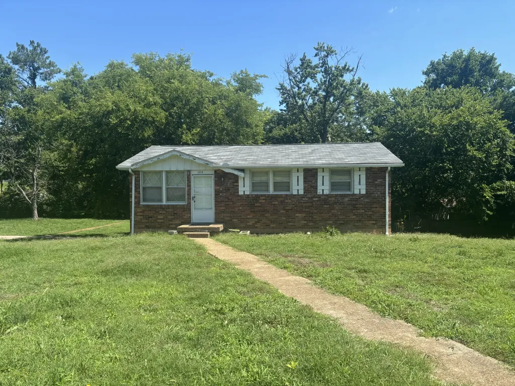 100 Curtiswood Drive Hendersonville TN 37075
