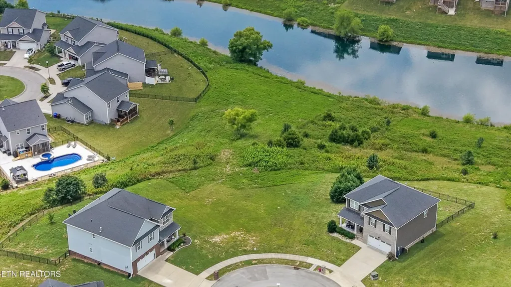 104 Duncanberry Court Oak Ridge TN 37830