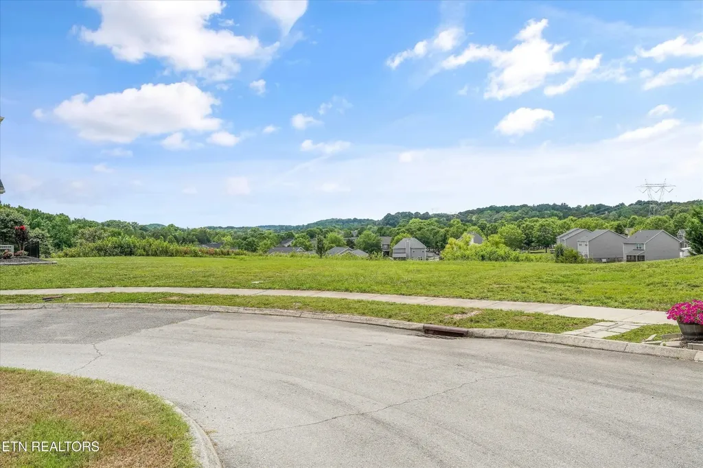 104 Duncanberry Court Oak Ridge TN 37830