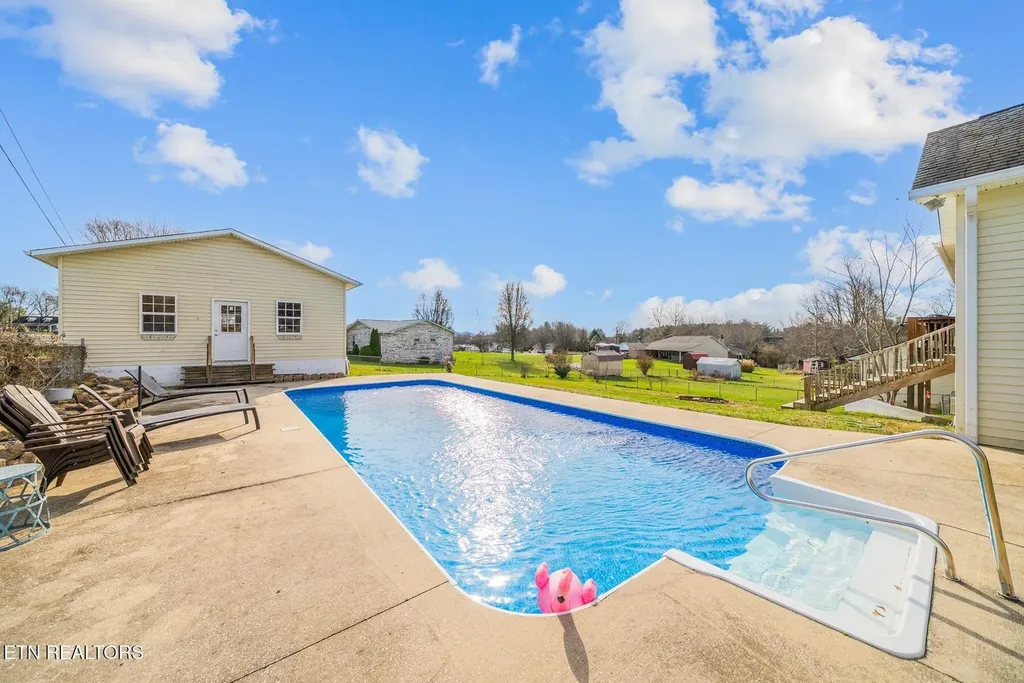 273 Washington Street Crossville TN 38572