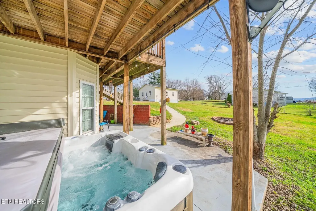 273 Washington Street Crossville TN 38572