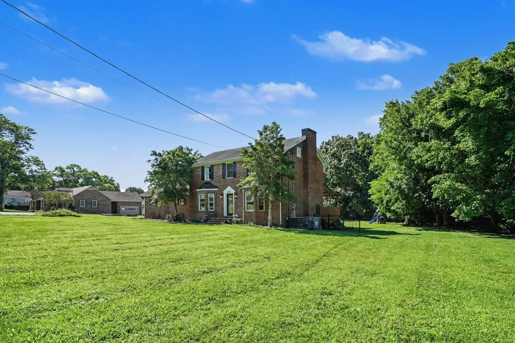 1515 Gina Lynn Drive Lewisburg TN 37091