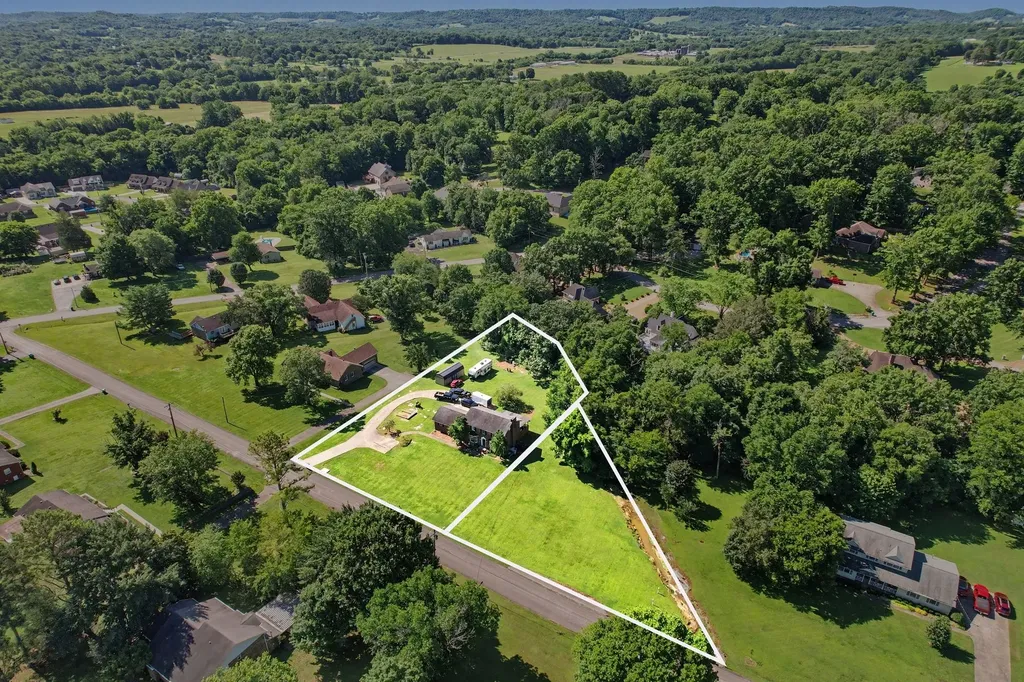 1515 Gina Lynn Drive Lewisburg TN 37091
