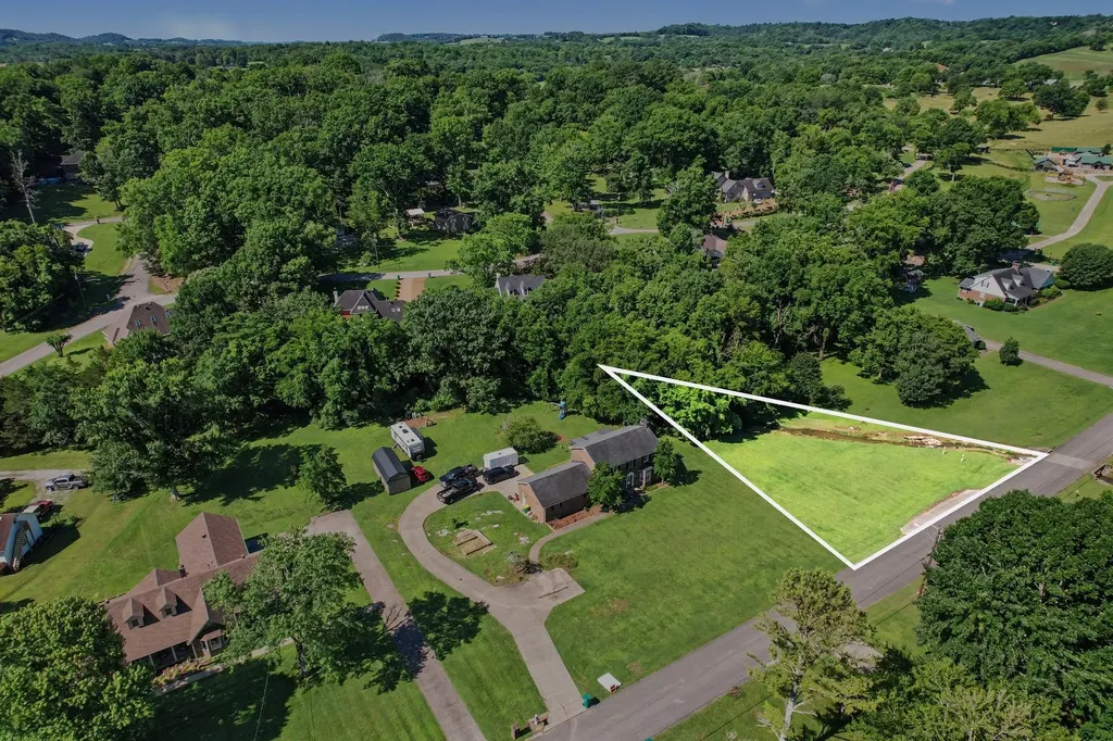 1515 Gina Lynn Drive Lewisburg TN 37091