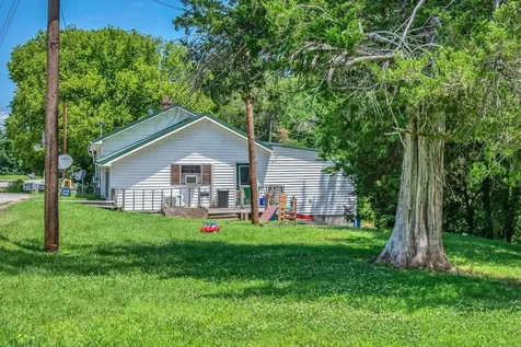 15030 Highway 49 Vanleer TN 37181
