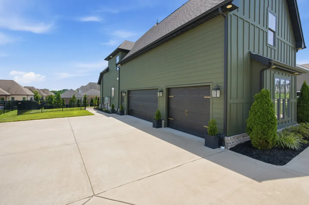 146 Seclusion Court Murfreesboro TN 37129