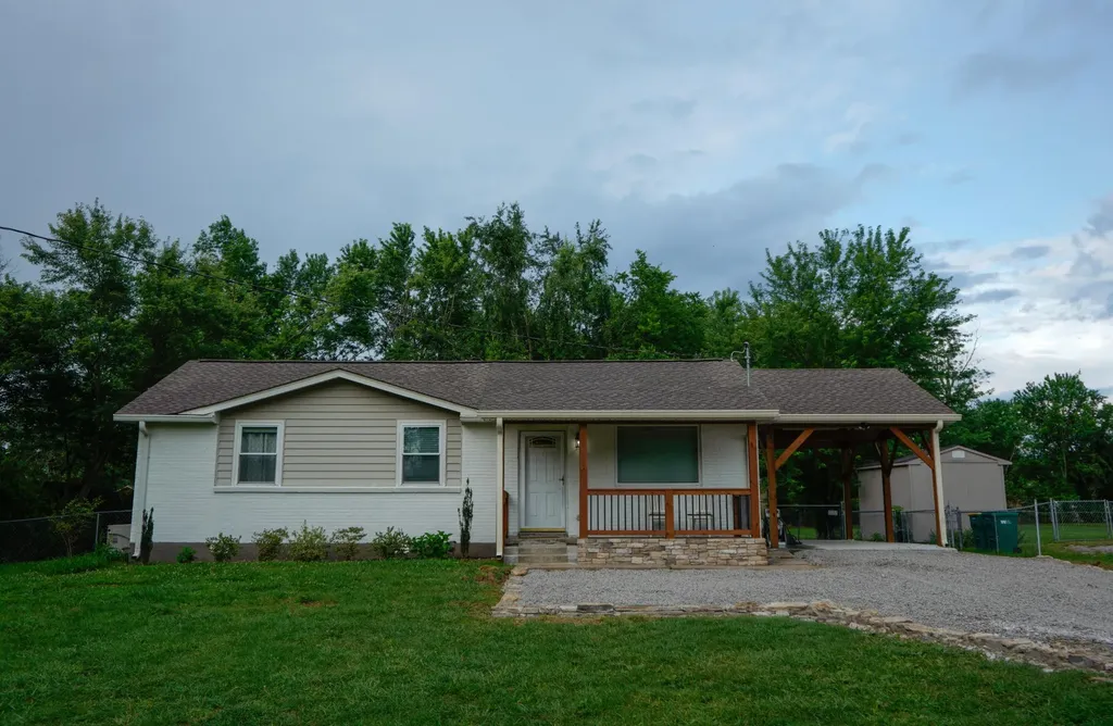 612 Wilkinson Lane White House TN 37188