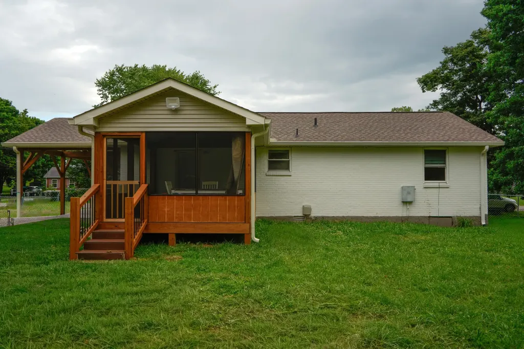 612 Wilkinson Lane White House TN 37188