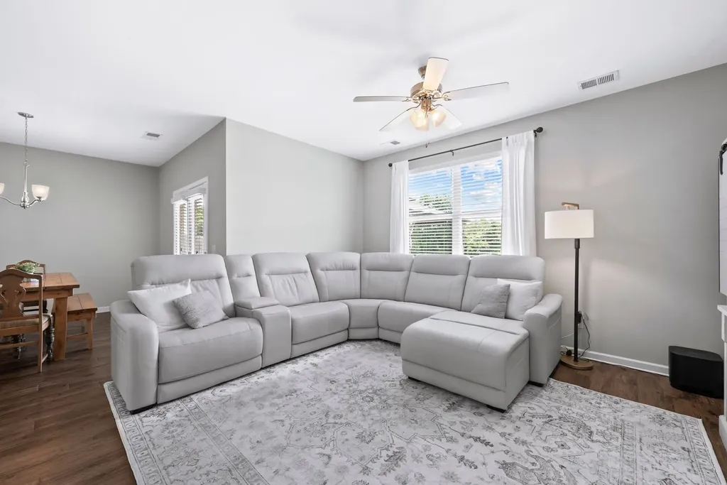 676 Prominence Road Columbia TN 38401