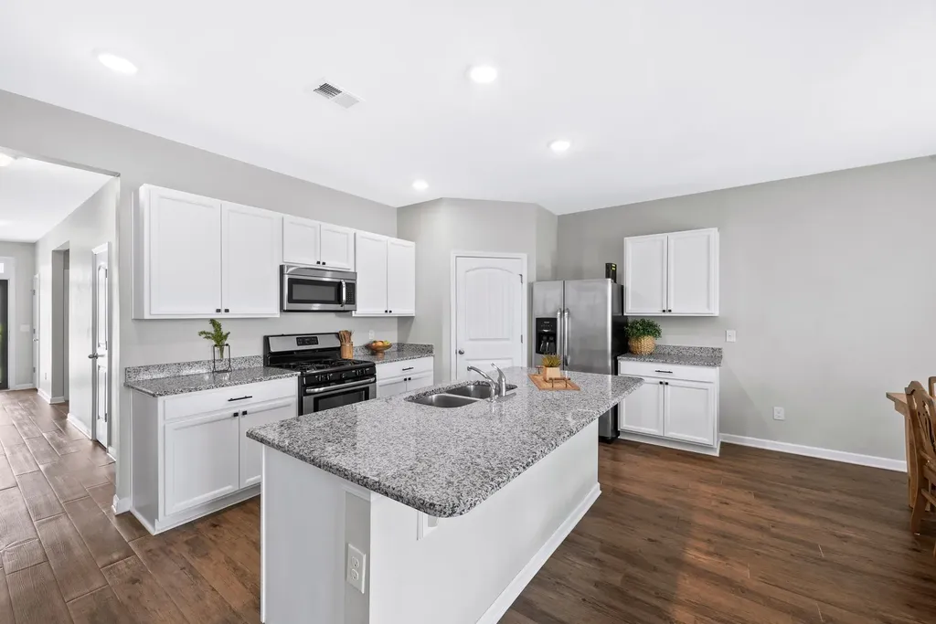 676 Prominence Road Columbia TN 38401