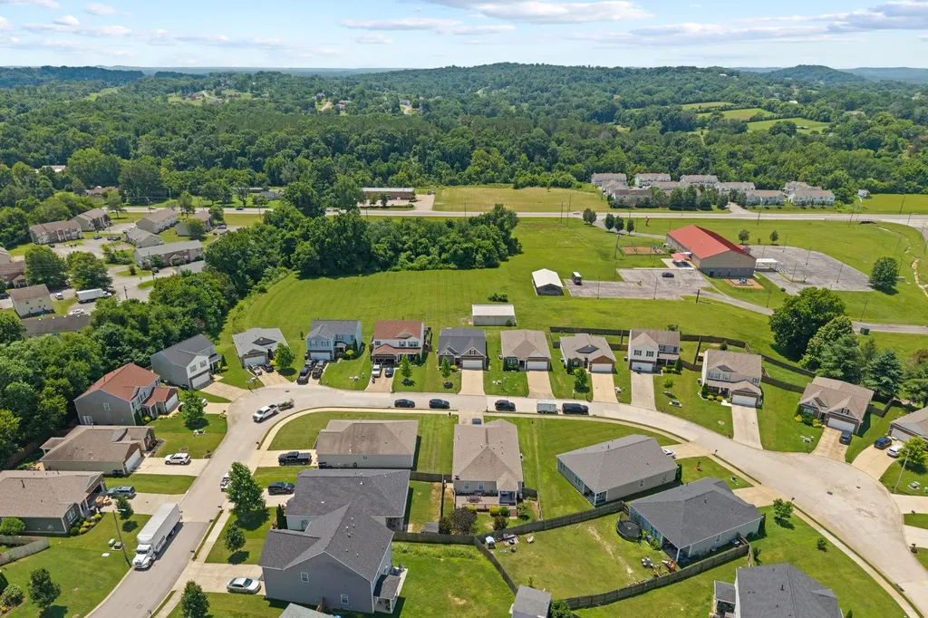 676 Prominence Road Columbia TN 38401