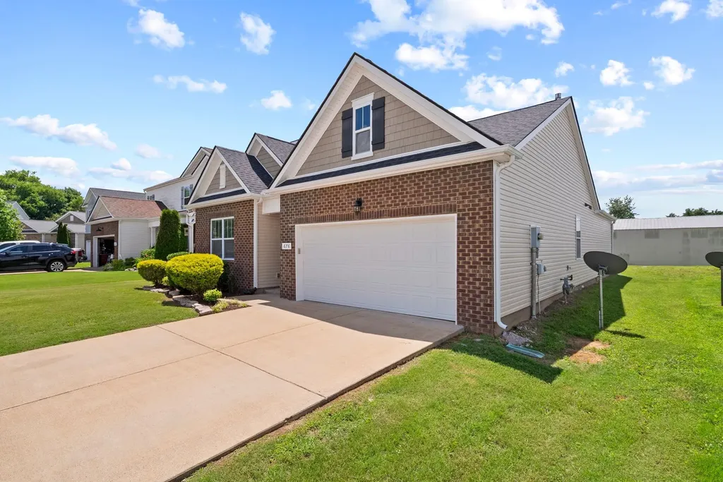 676 Prominence Road Columbia TN 38401