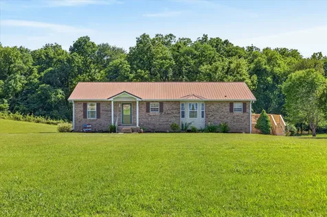6702 Highway 41, N Cedar Hill TN 37032
