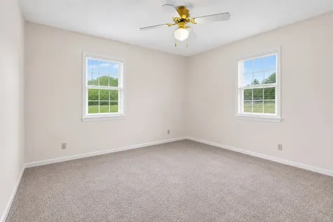 6702 Highway 41, N Cedar Hill TN 37032