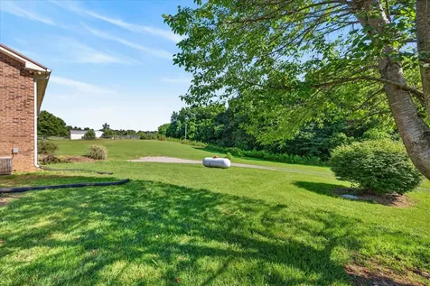 6702 Highway 41, N Cedar Hill TN 37032