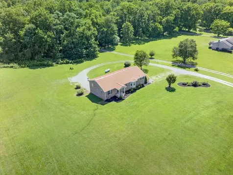 6702 Highway 41, N Cedar Hill TN 37032