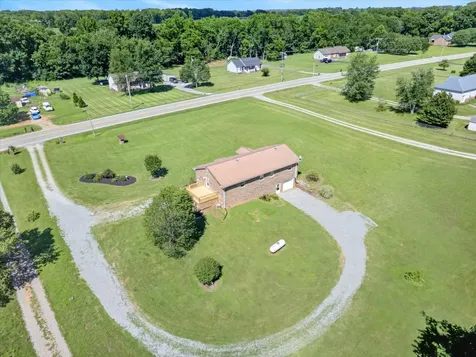 6702 Highway 41, N Cedar Hill TN 37032