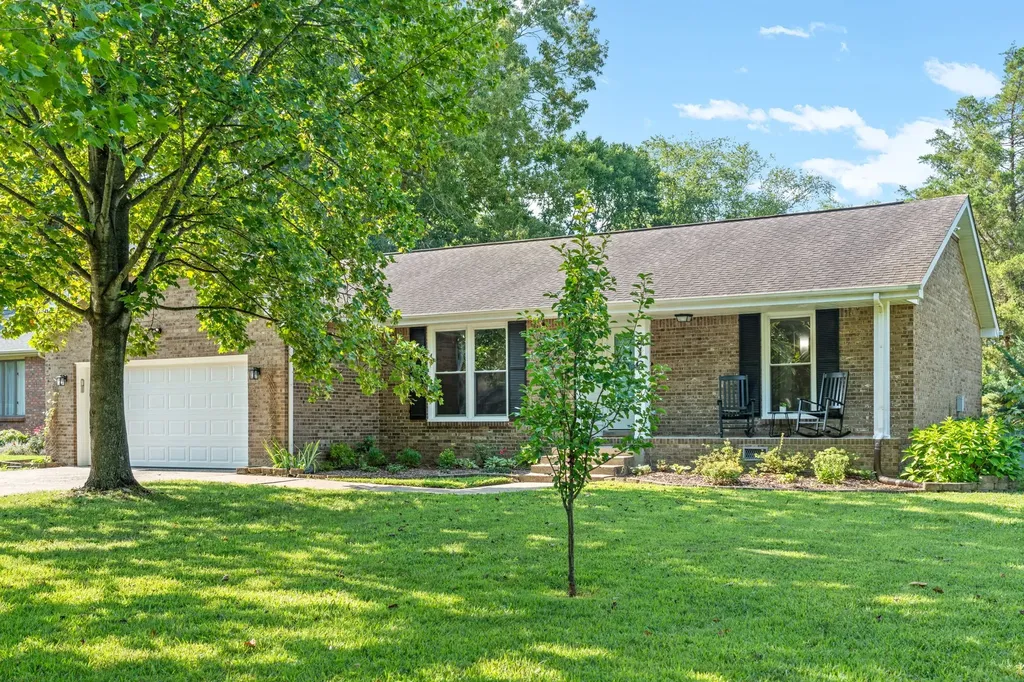 216 Millstone Circle Clarksville TN 37042